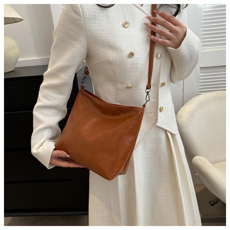 TasBagShop Bucket Bag Large Capacity Crossbody Bag Woman Shoulder Bag Sling Bag Squareline Bag